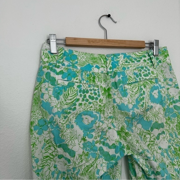 Lily Pulitzer The Chipper Shorts Green Blue White Floral Animal Print Size 2 - Picture 6 of 9